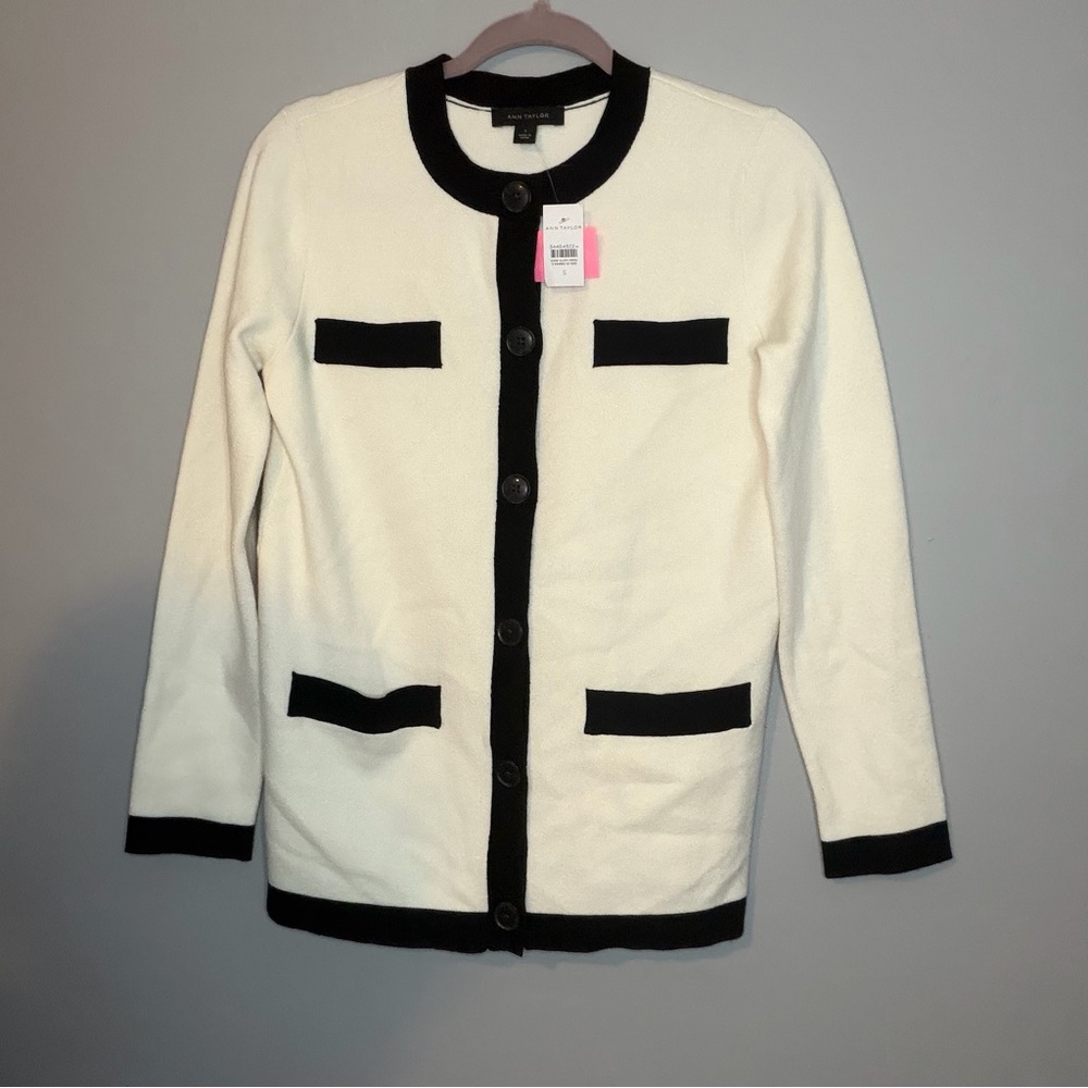 NWT Ann Taylor Black and Cream Cardigan